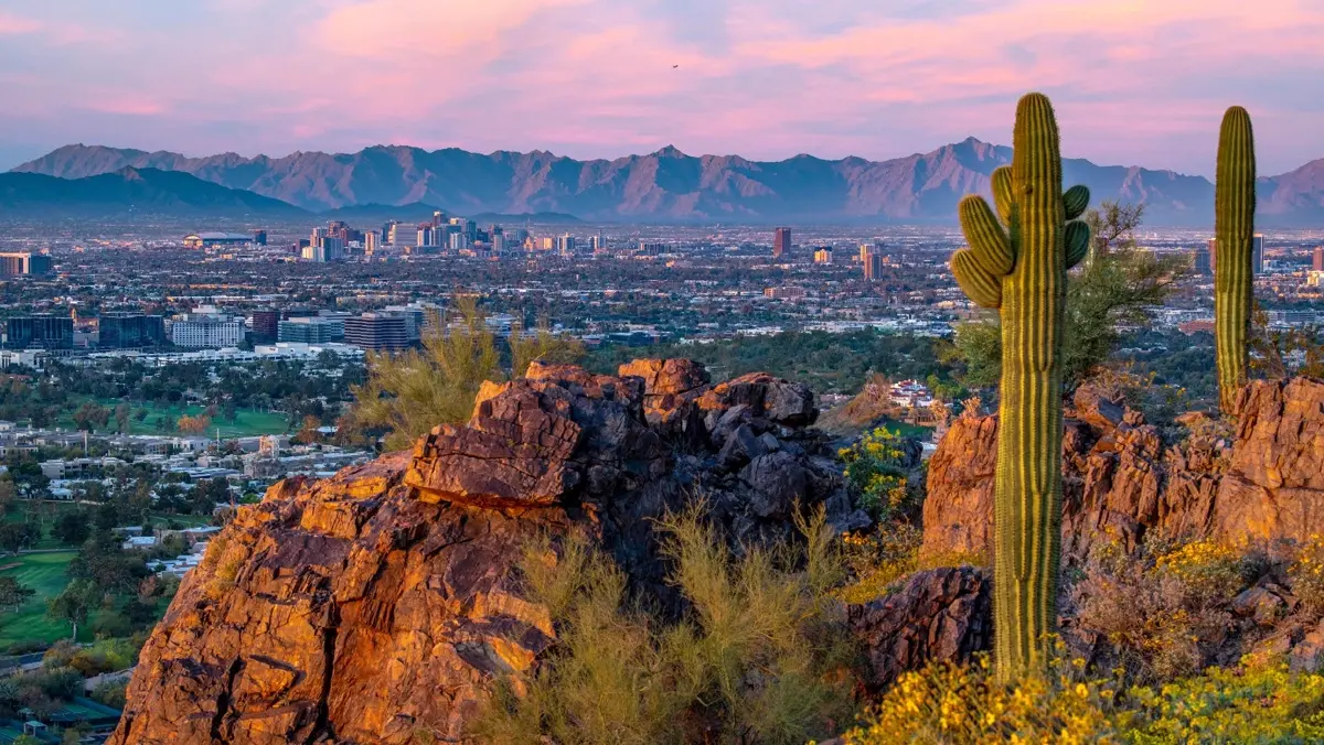 Phoenix, AZ